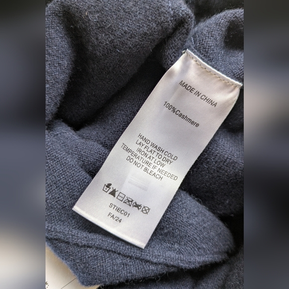 New Quince Women’s True Navy Mongolian Cashmere Straight Leg Pants Medium - Picture 3 of 7